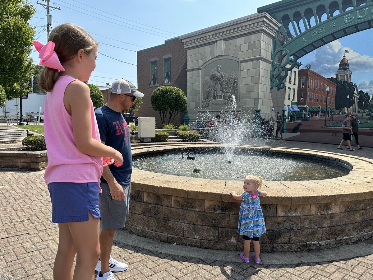 Mrs. Miracle (she/her) tweet media