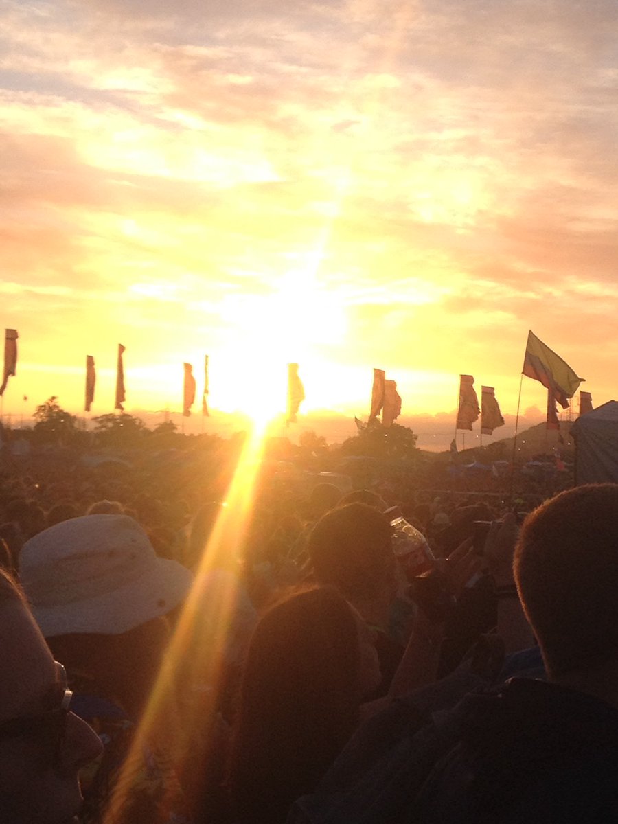 michmcb's tweet photo. @TheGlastoThingy 2015 ❤️ https://t.co/QpKhriUX1C