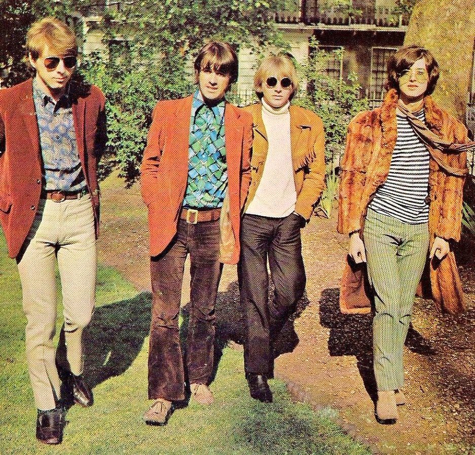 The Yardbirds - Dazed And Confused Live on French TV (1967).
youtu.be/uHWQtRjGHgo