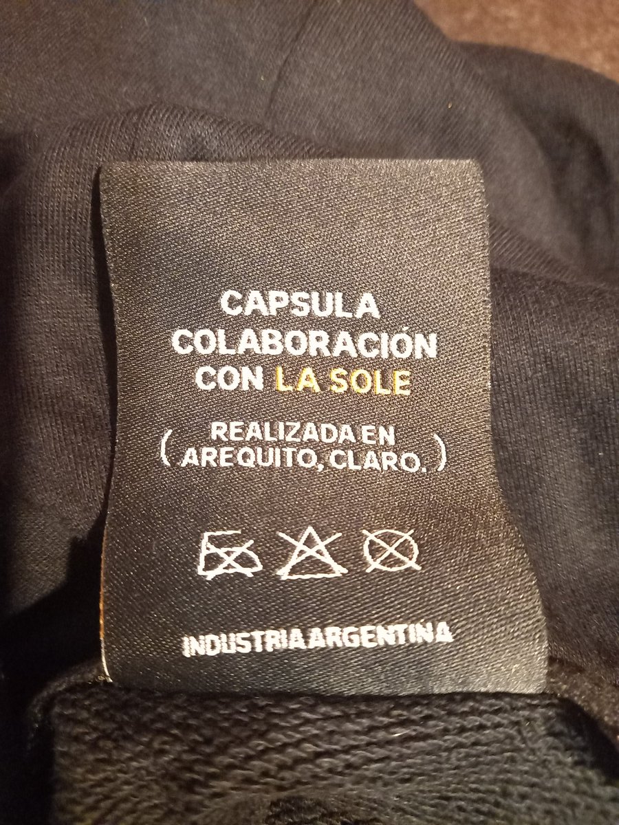 Sena_Fernando's tweet photo. @sole_pastorutti  me llegó tu buzo , pero este detalle me Encantoooo!!!!!! https://t.co/aWfsLl0f1V