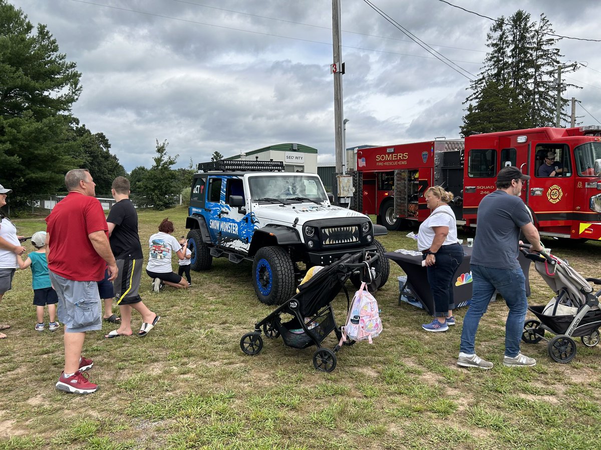 Today I visited the Touch-A-Truck Event in Somers, CT. I had a blast with all the people who came to see me.

#NBCCT #SnowMonster #ConnectingYou #Somers