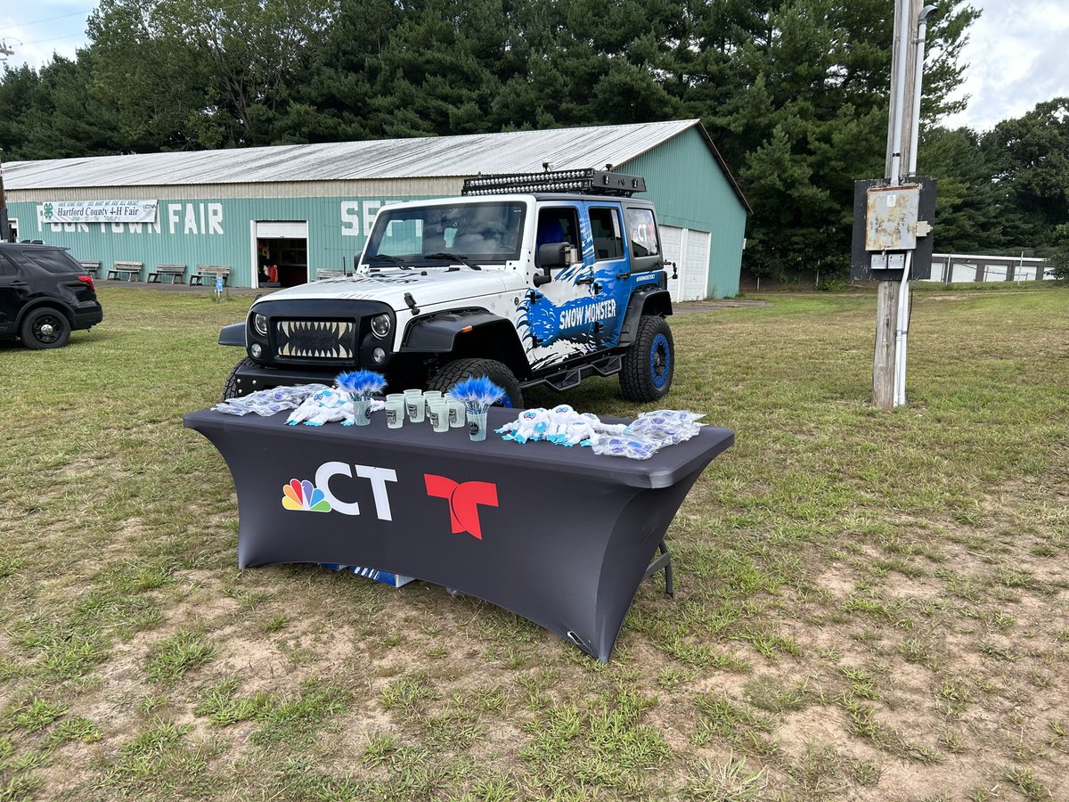 SnowMonster tweet media