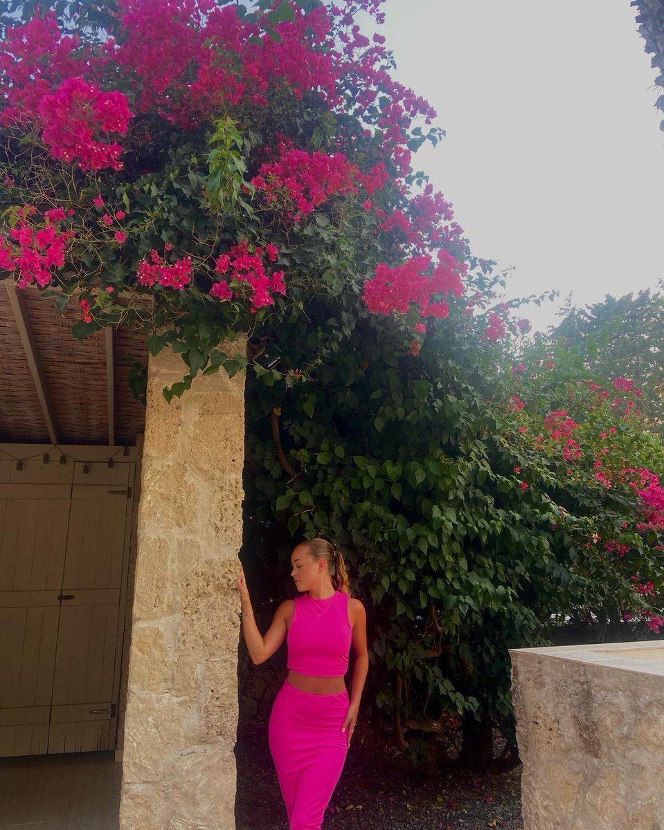 I'm a ten so I pull in a ken 💗