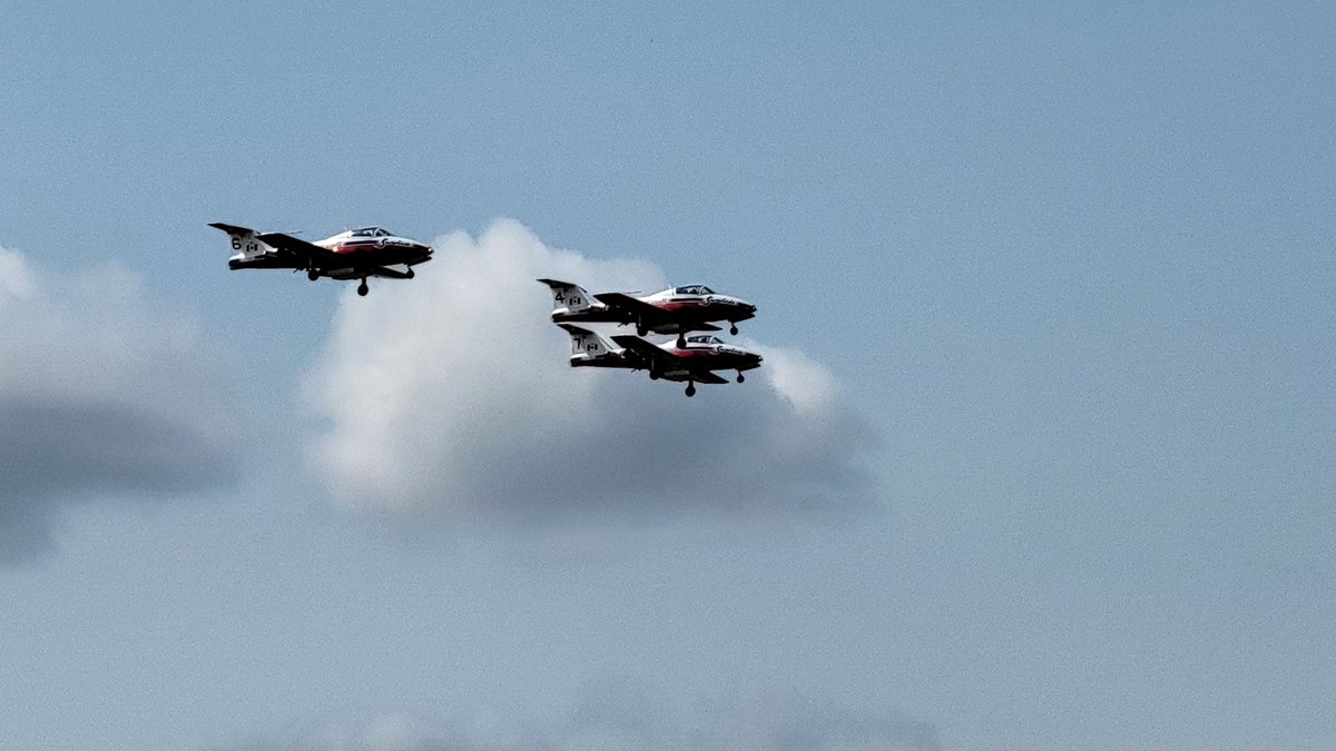 dmac2224's tweet photo. @CFSnowbirds https://t.co/FsHuOSg6b5
