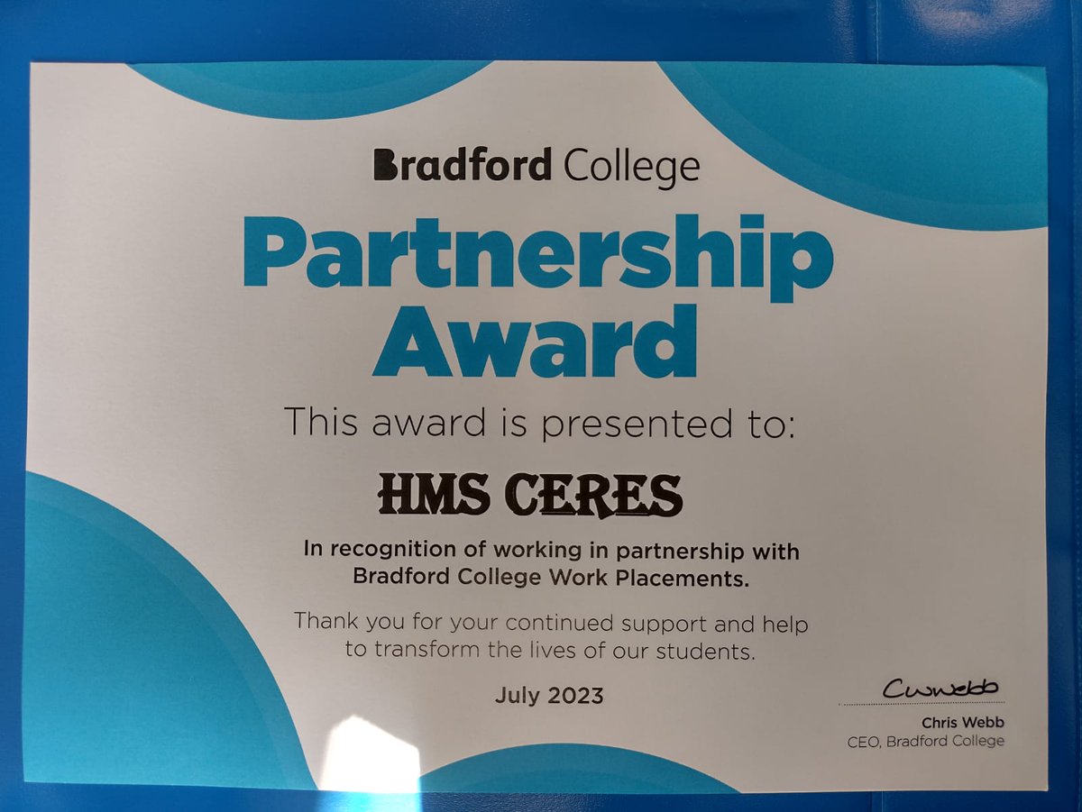 We're really honoured to have received a Partnership Award from @BradfordCollege. Thank you! @RFCAYH @RNReserve