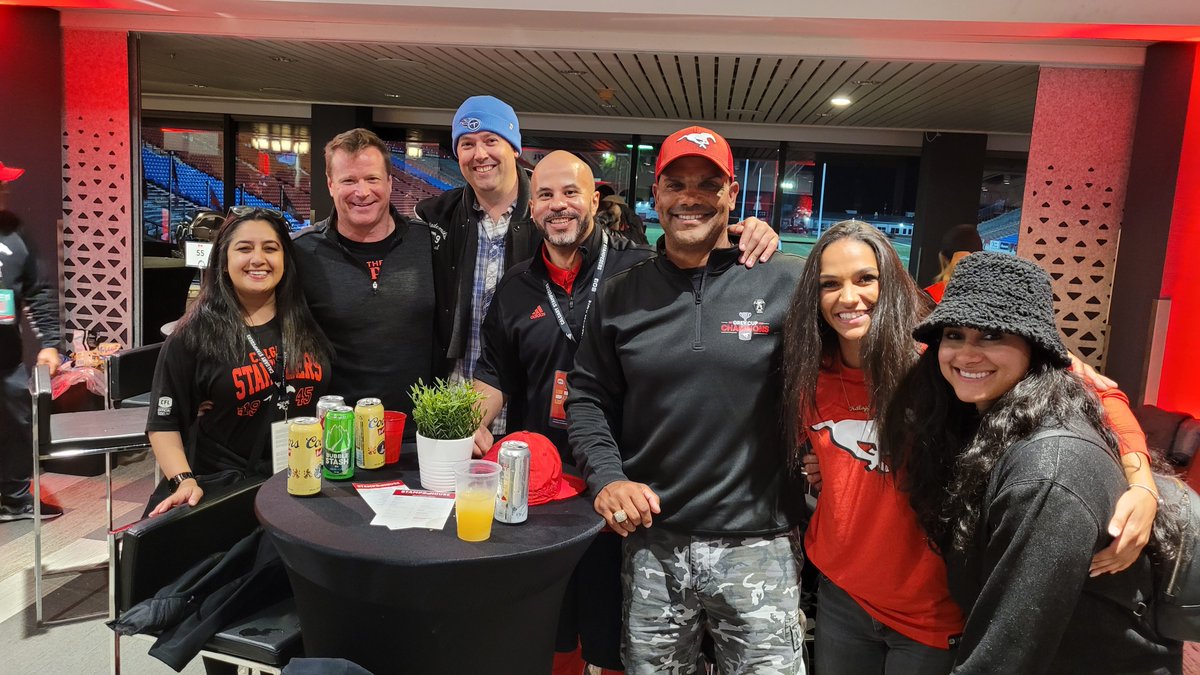 Full house <a href="/stampshouse/">Ellen House</a> Legacy night! <a href="/Jkellogg3/">Jackie Kellogg</a> <a href="/jonnycornish/">Jon Cornish, CFA</a>