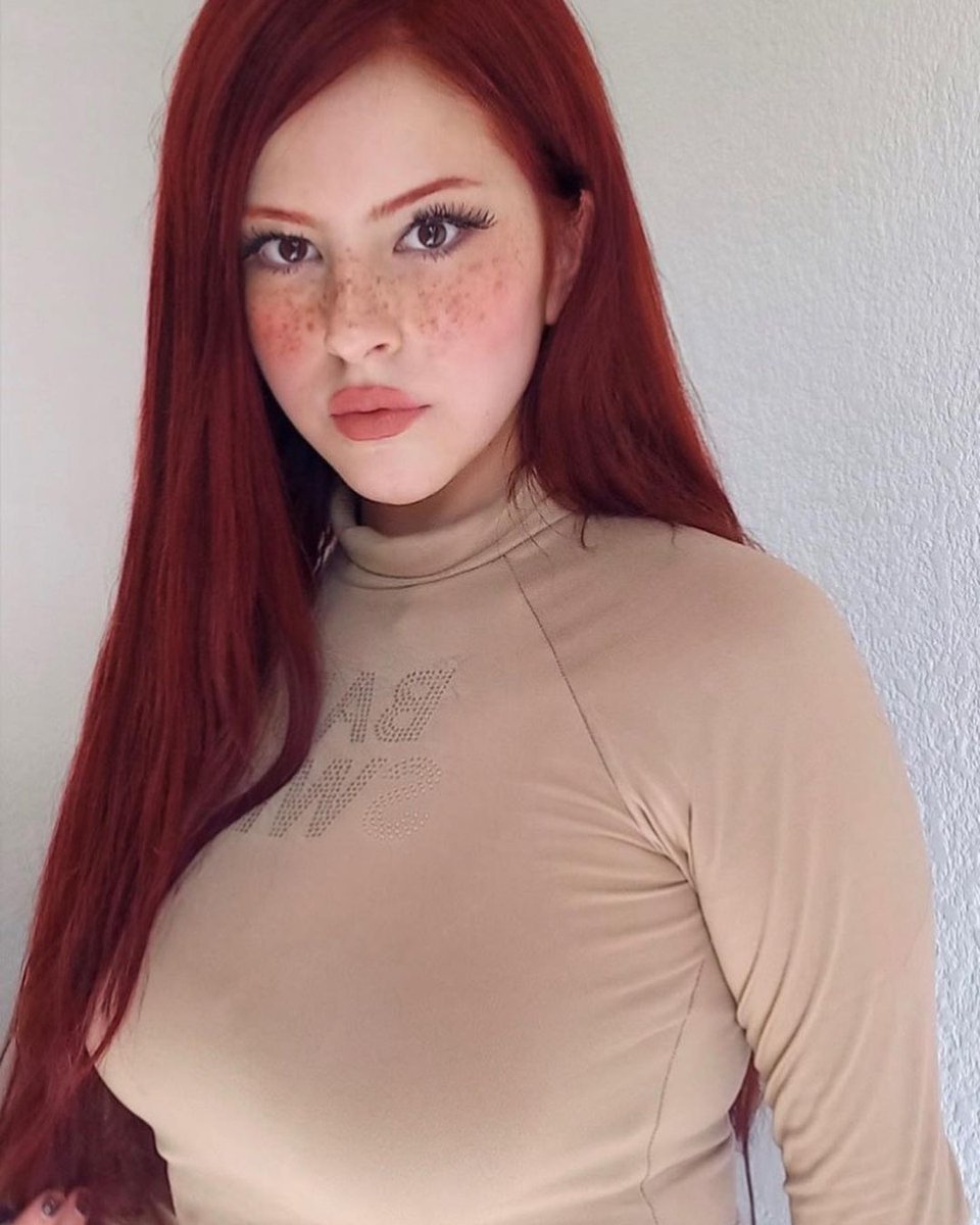 TacosdeIsabel's tweet photo. Quien se anime....a ver sailor moon conmigo. Jajaja lo siento yo solo fotos #wholesome. Pero si pueden mandarme fan art de sailor moon

#oodt #beautyblogger #outfitoftheday #gingerbeauty https://t.co/T8rn99luAG