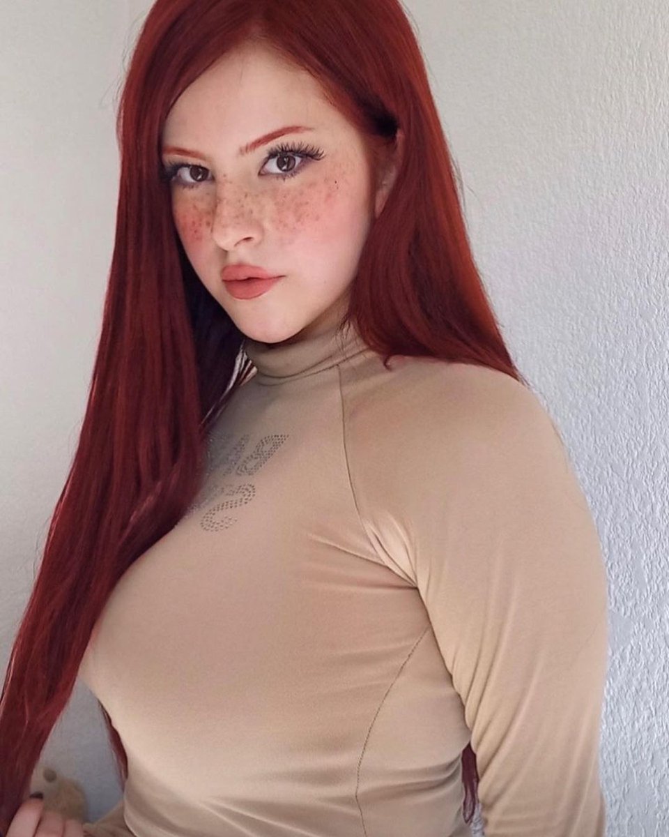 TacosdeIsabel's tweet photo. Quien se anime....a ver sailor moon conmigo. Jajaja lo siento yo solo fotos #wholesome. Pero si pueden mandarme fan art de sailor moon

#oodt #beautyblogger #outfitoftheday #gingerbeauty https://t.co/T8rn99luAG