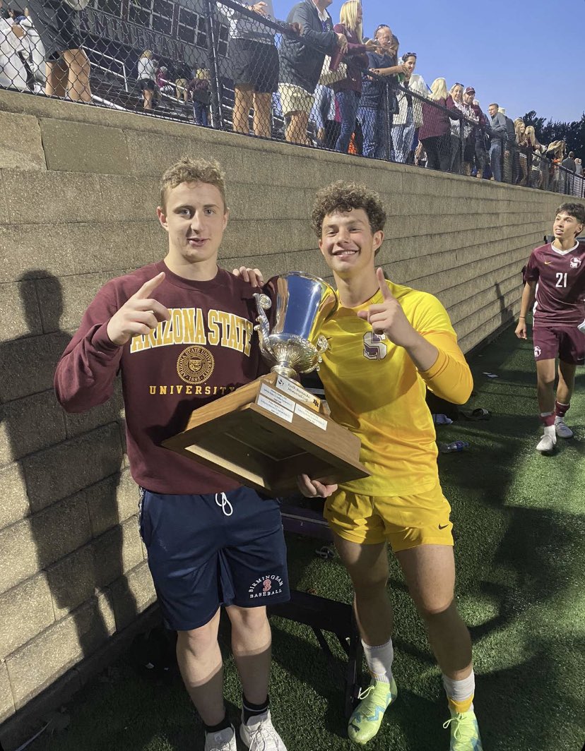 The fellas kicked off their season with a class performance last night against their rivals Brother Rice in the annual Keith Bernacki cup. The boys won 3-0 with goals from Chase, Parker, and an absolute screamer from Marco. Huge shoutout to Wagner for all his support🙌 #weback