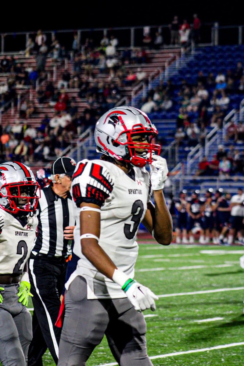 Last First High School Game💪🏽🚀
      Highlights👇🏾 #srszn
hudl.com/v/2LNs80
