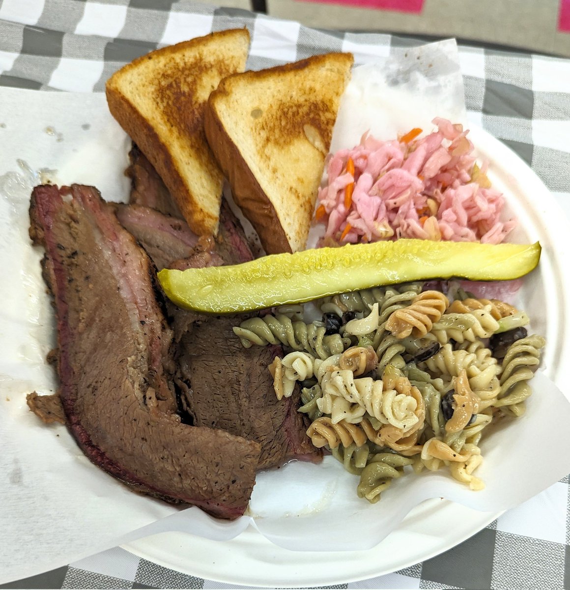 MustangSally256's tweet photo. Delicious BBQ check out https://t.co/qtQRitdD2C