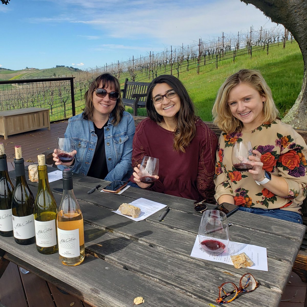 Celebrate love with wine! 🥂💍 Planning a wedding or bridal party? Elevate the fun with a #BreakawayWineTours experience. Book today at breakaway-tours.com. #PasoRobles #SLOCoastWine #SantaBarbara #WeddingParty