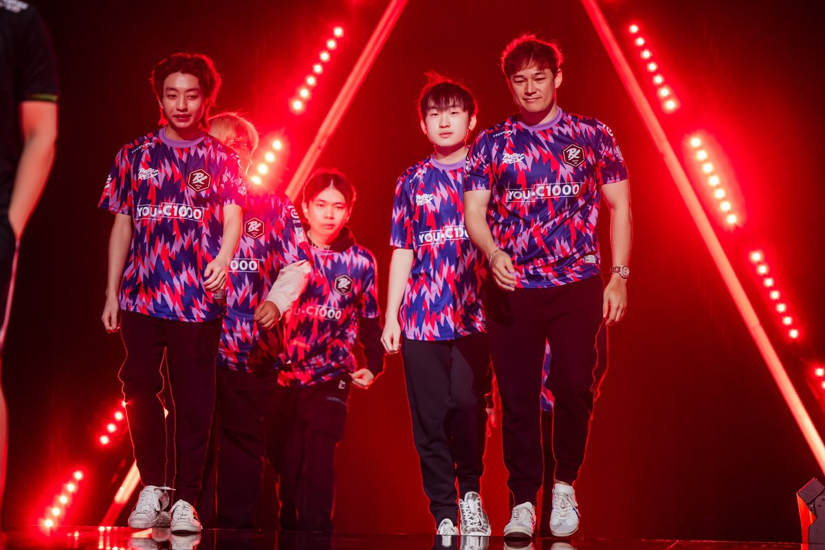 pprxteam's tweet photo. We take today’s match (2-1)! 🥳

GGWP @LOUDgg , definitely our toughest match yet 🫡

Lotus: 15-13 
Split: 2-13 
Pearl: 13-10 

We play the Upper Bracket Finals next! 

#WGAMING #VALORANTChampions https://t.co/8E21CzokxL