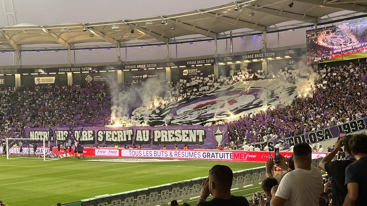 Mathoouu31's tweet image. Allez le Toulouse fc personne ne peut nous arrêter @combiendeplaces @LesVioletsCom @ToulouseFC 💜🤍