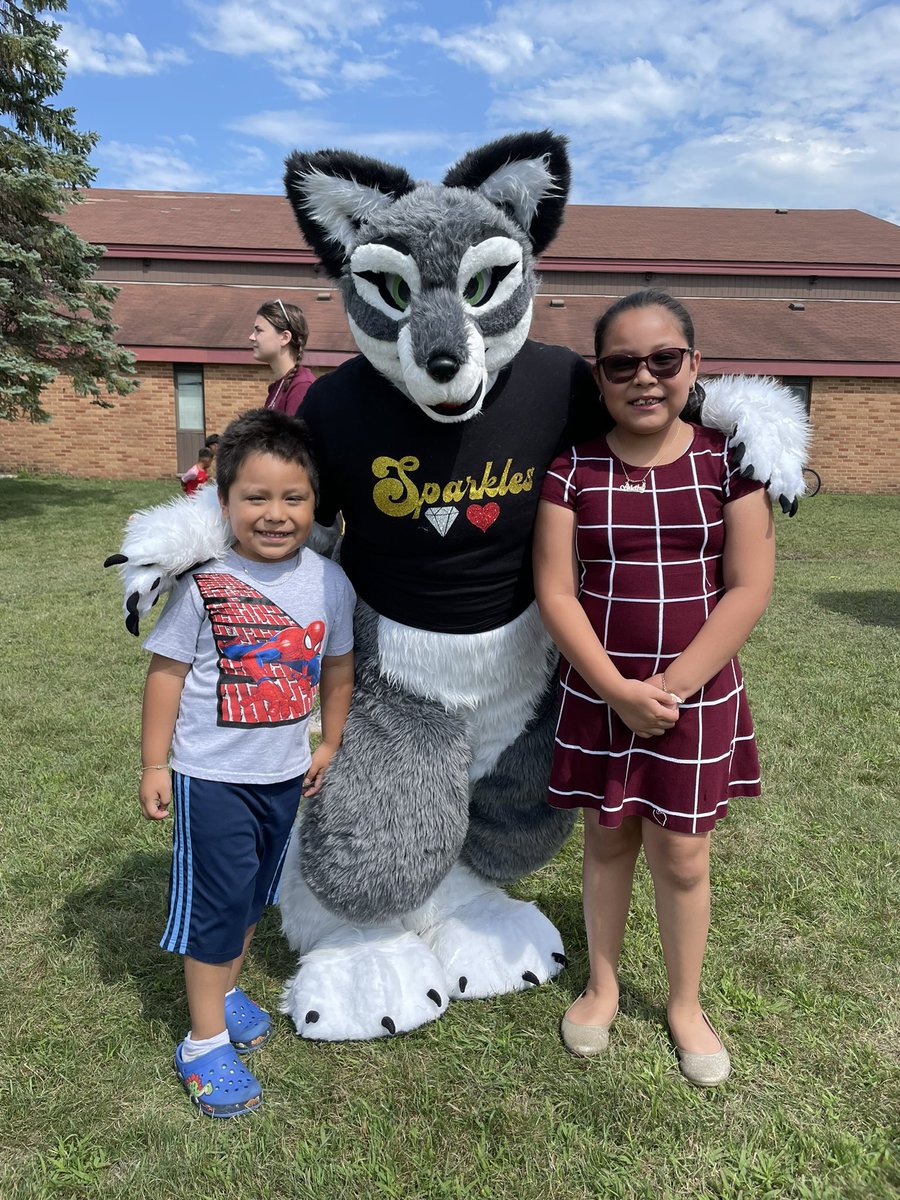 Thank you @MAMFRC_  for having us at the Back To School Resource Fair! #sparkleOn