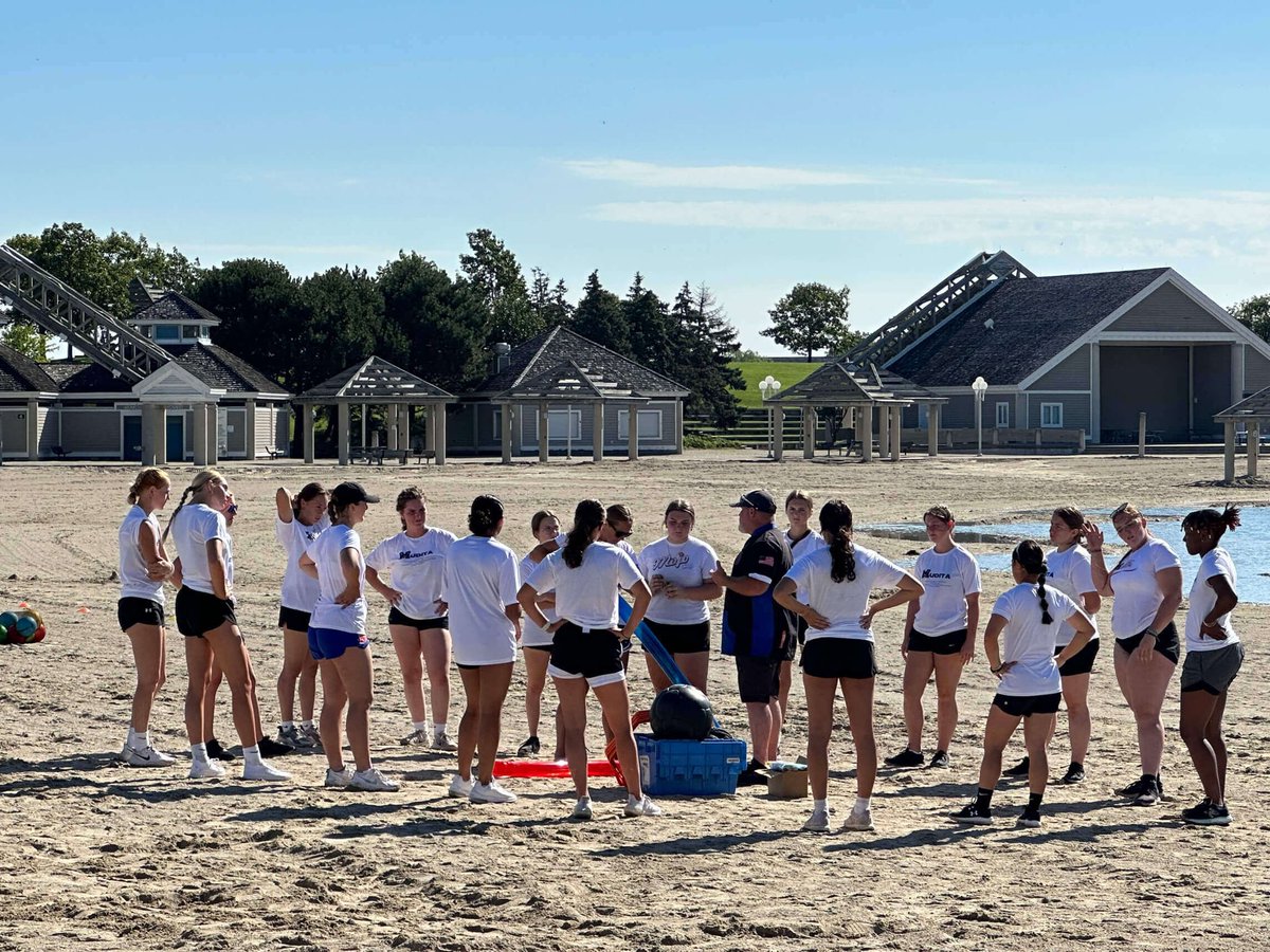 Mojo Munoz 18u tweet media