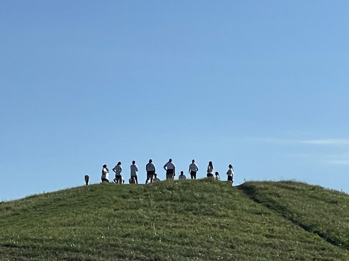 Mojo Munoz 18u tweet media