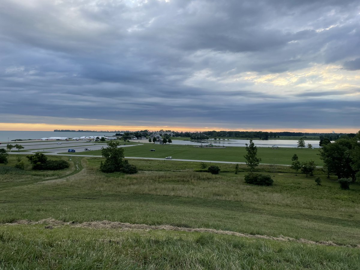 Mojo Munoz 18u tweet media