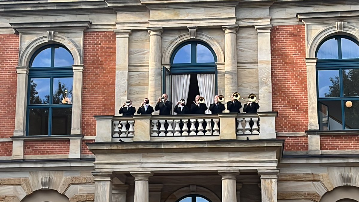 Sabine_Baetzing's tweet photo. Bayreuth completed. Parsifal - ganz, ganz groß! #DerRing #Lohengrin #Tannhäuser #Meistersinger #FliegenderHolländer #Tristan  #Parsifal https://t.co/8zLOkIvPaB