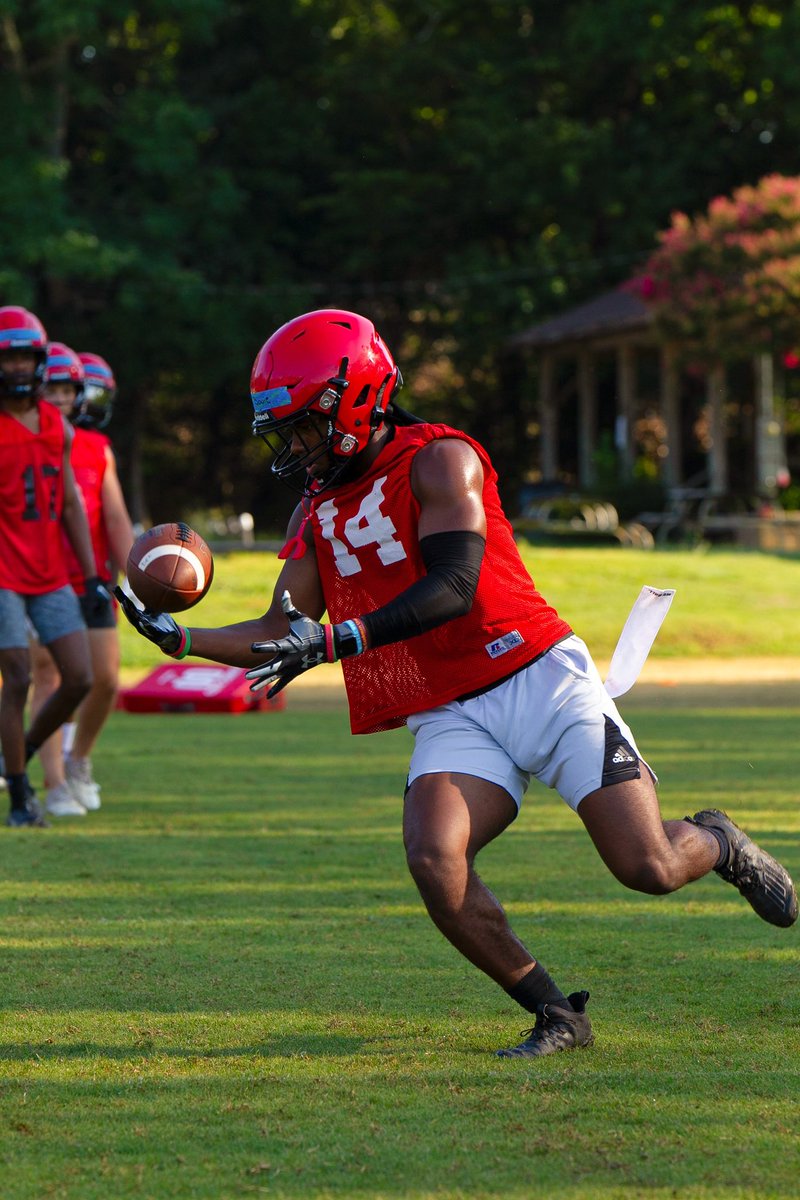 Daedaeee1k's tweet photo. First Week of College Football in the Books ! #D3ATH LaGrange Vs. Berry College September 9th, Tickets are available now ๐ฅ @LCPanthers_FB @LaGrangeCollege @On3Recruits @JeremyO_Johnson @bkwilkDBU @coach_lutt @jetsweep33 @Iamcoachkhill @PlayBookAthlete https://t.co/EJYVqIFXGJ