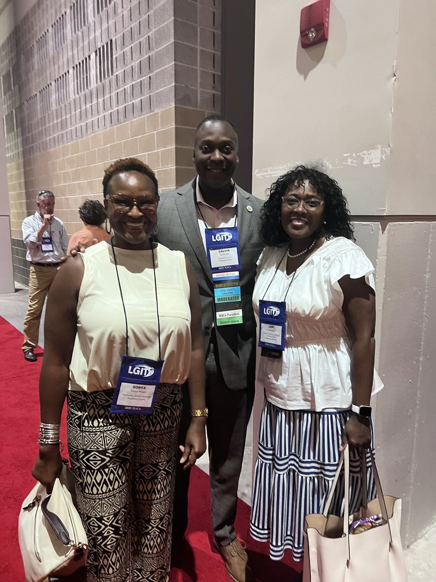 swdelta7's tweet photo. My first #MaCoCon was informative and fun. Great weather in Ocean City, while learning about key areas to help the community among public servants who do the work at a non-partisan event⦠I soaked it all in. #SocialAction #MaCoCon #SoManyIdeas https://t.co/aNQ3Az4YhP