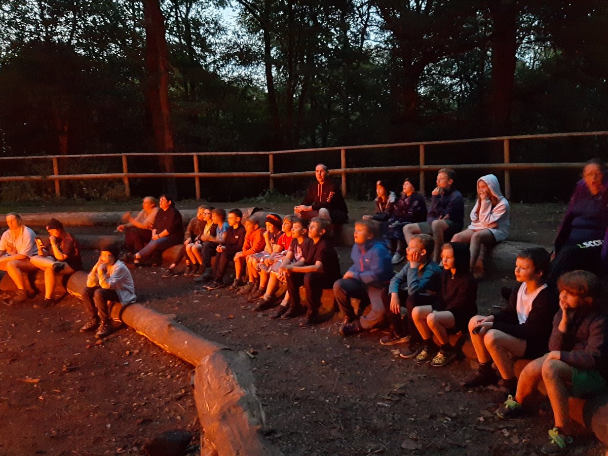 Sarah Evans tweet media