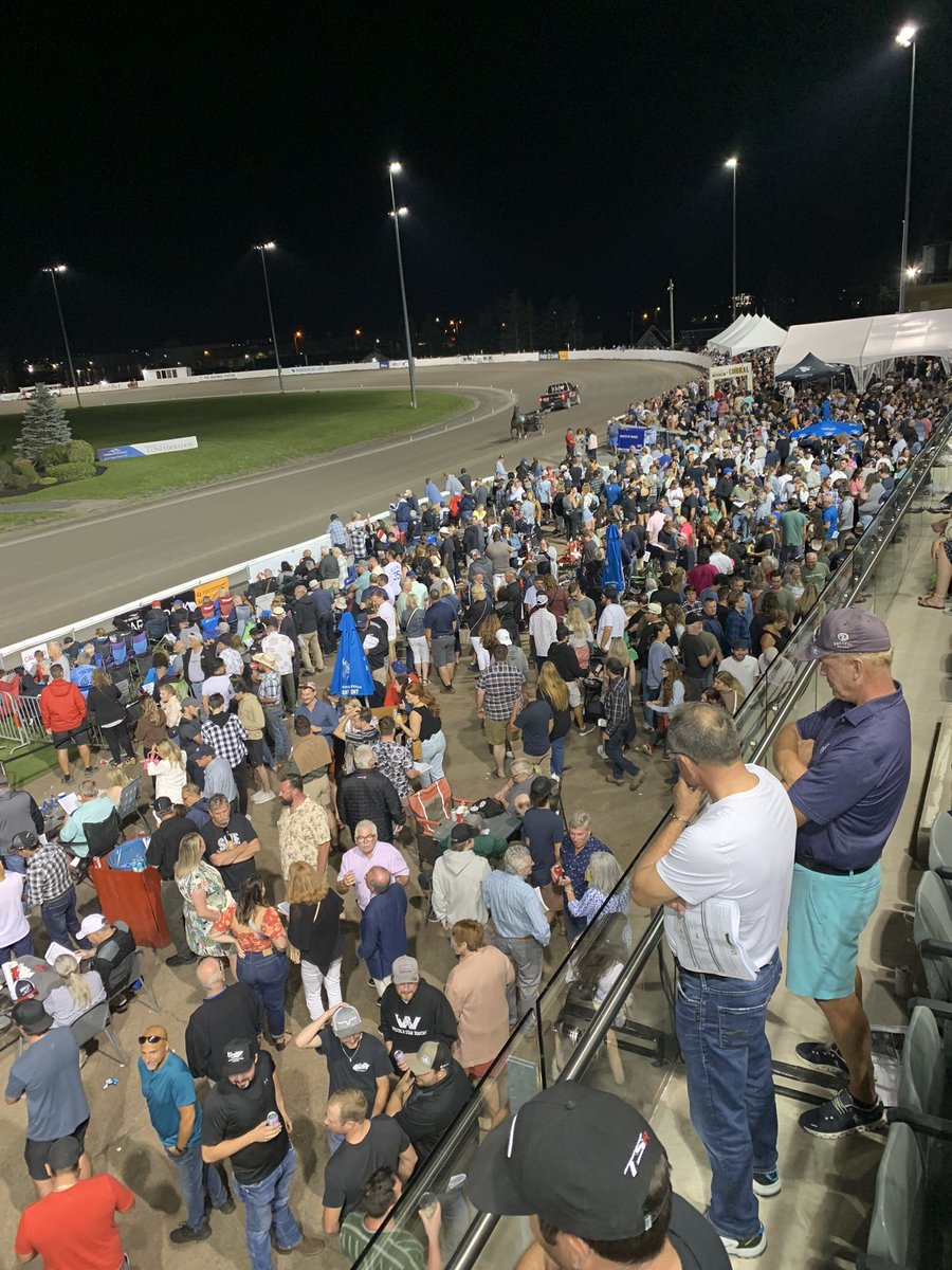 playbyplayguy's tweet image. A large crowd at the Gold Cup and Saucer as expected.   The excitement in the air is definitely something you can feel.