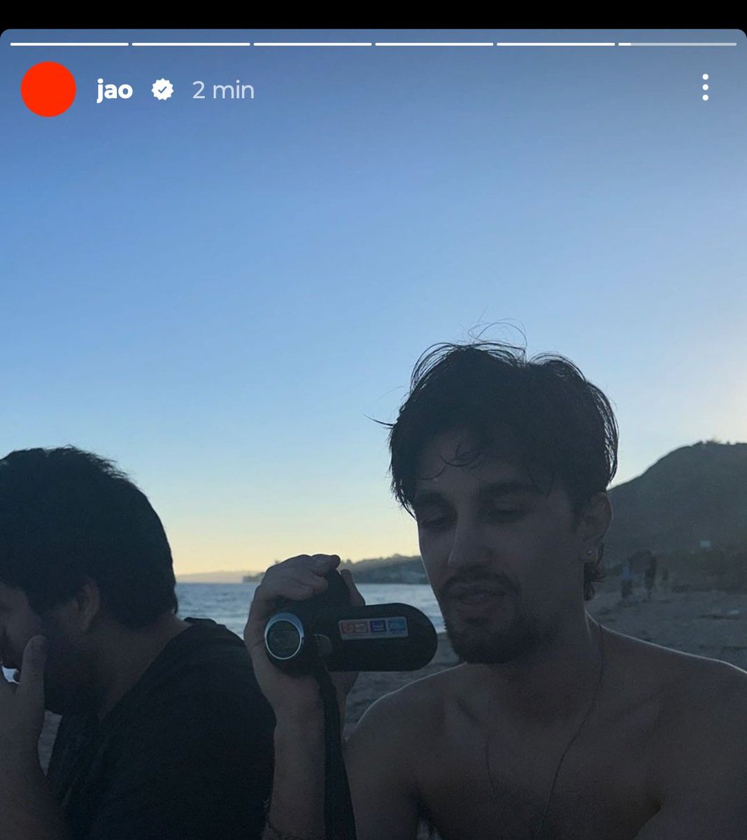 algochama's tweet photo. nem tudo é sobre o Pedro
Jão: https://t.co/5K1CCas5WJ