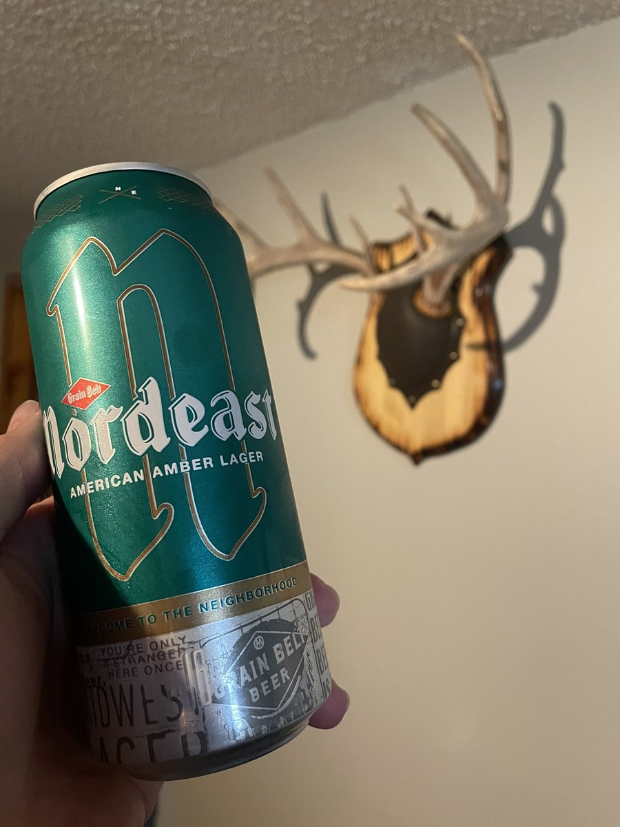 doubleDlipinski's tweet photo. Nothing beats a @GrainBeltBeer Nordeast. #ineedaGrainBeltShirt https://t.co/zH6YCfEjnO
