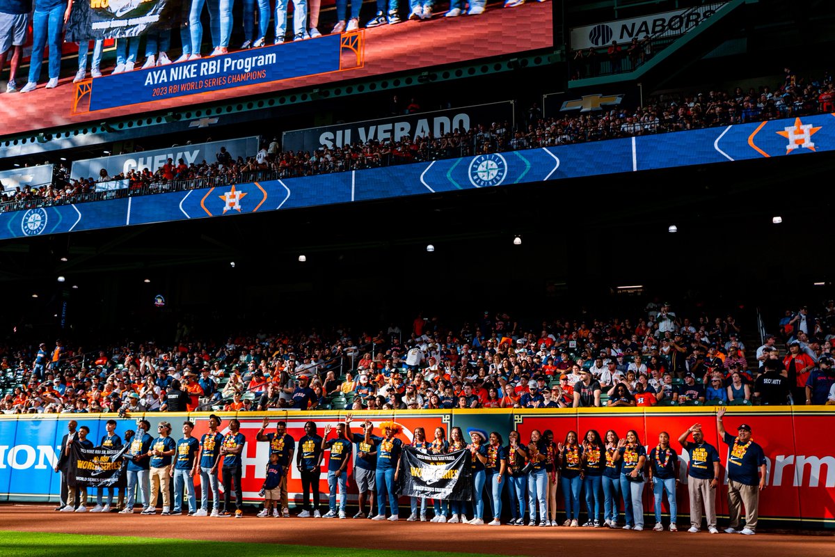 astros's tweet photo. Winners win 🏆

Prior to today's game, we celebrated the Nike RBI World Series titles won by the @astros_ya in both the senior baseball &amp; softball divisions. https://t.co/T320pLJrOK