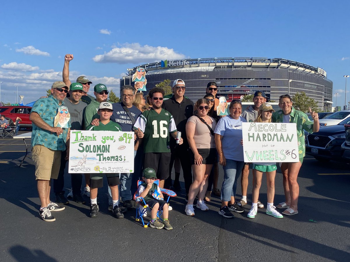 Babchik's tweet photo. #FALgate @EvCoRadio @CentralPAFAL @SmigglyFAL @FalQueen @mushwear @JohnPaulFAL @CherryFrancoma @hilaryjoy @EyeDocFal @DairyHeather https://t.co/taCfwLEtSz