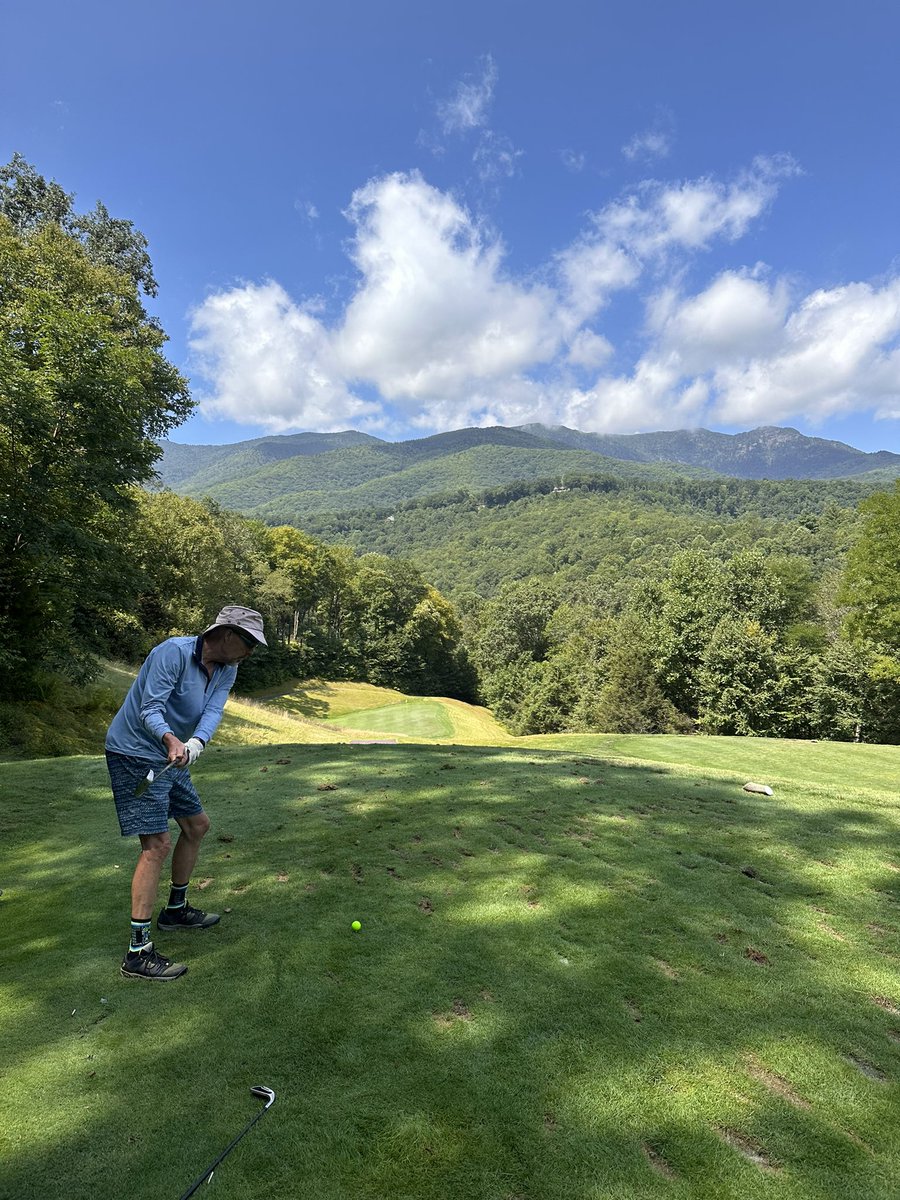 1scottymontana's tweet photo. If the starter aint a dickhead are you really at a golf course?
#MtMitchell https://t.co/tihKsfRpHl