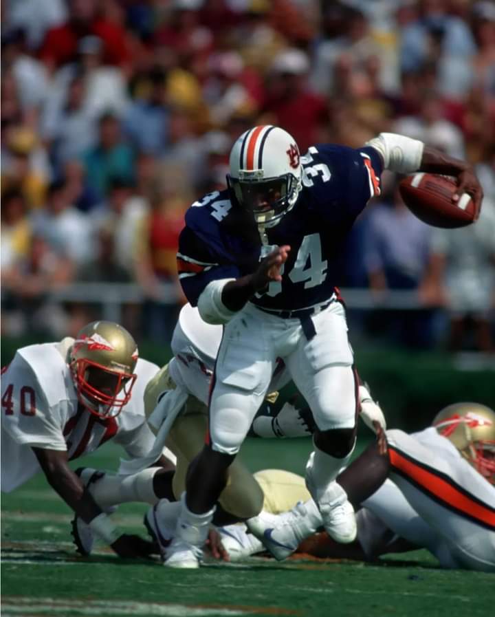 ayers_9's tweet photo. @FB_Helmet_Guy what do you know about Auburn uniforms during Bo Jackson's time. Did they run 2 helmets or are these from separate years? https://t.co/98DgAvQSTS