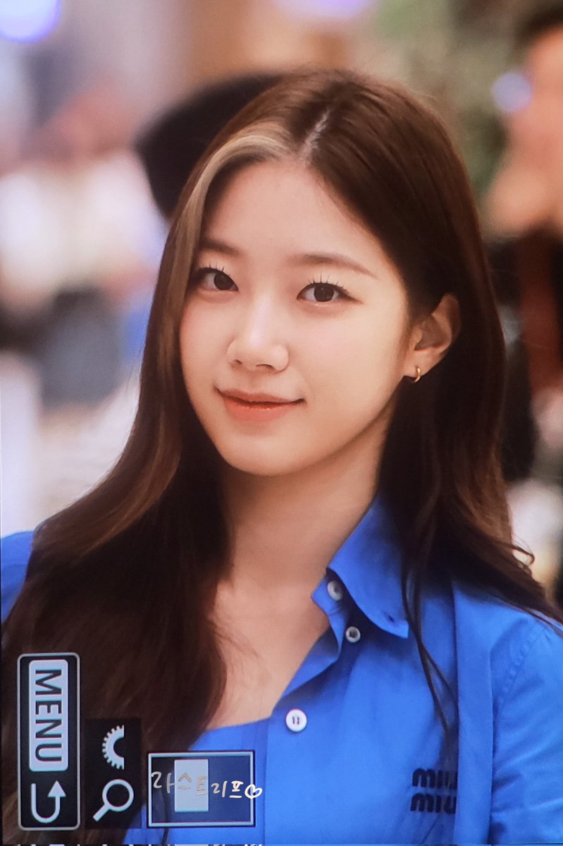 Last_leaf_0809's tweet photo. 230820 GMP  

#카즈하 #KAZUHA 
#르세라핌 #LE_SSERAFIM https://t.co/nYXpOqgCg5