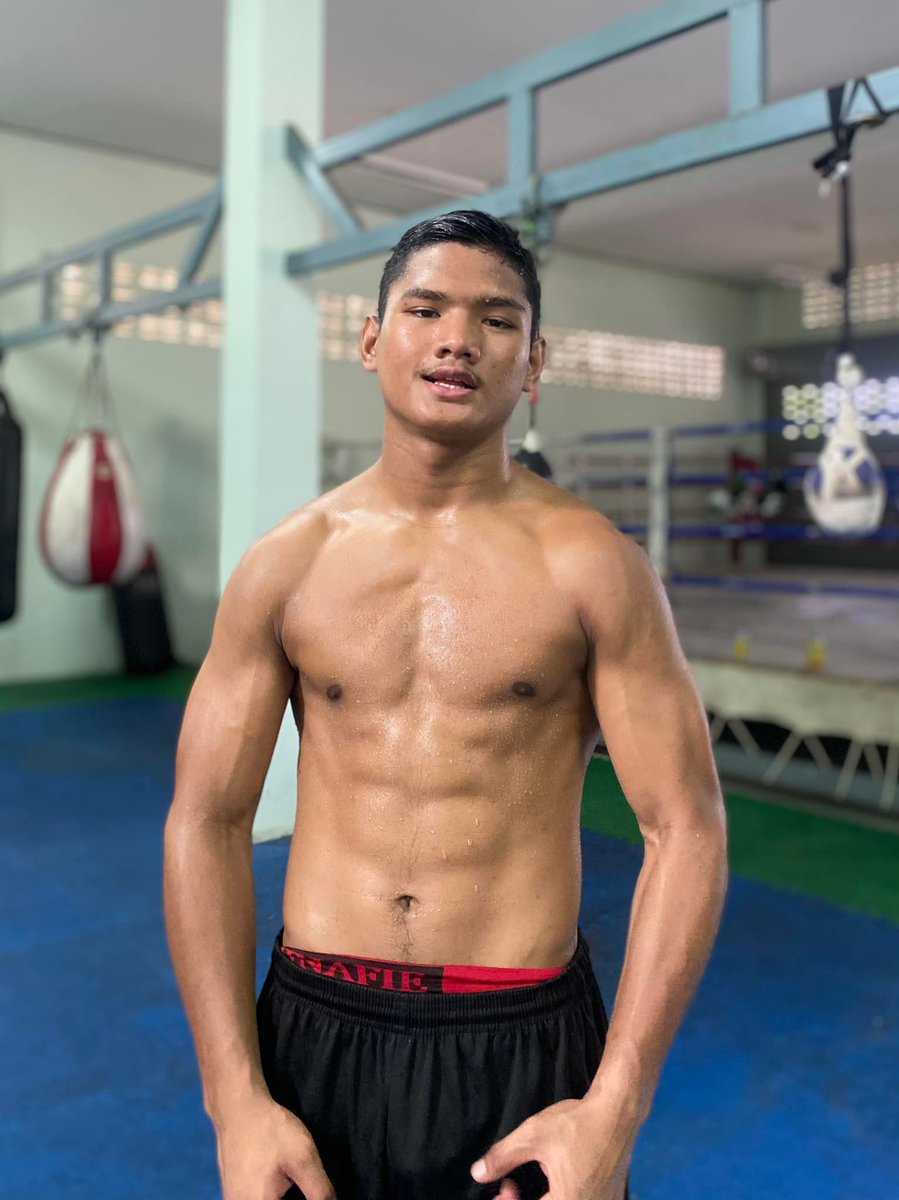 muaythaikoy's tweet photo. ชอบคนนี้มาก

#นักมวย #นักมวยหล่อ #ผู้ชาย #ผู้ชายหล่อ #ชายแท้ https://t.co/bczybsHoug