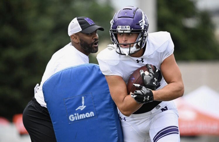 CoachC_Foster's tweet image. The BALL is the Program! #LockIt #WristAboveElbow #DoubleInTrouble