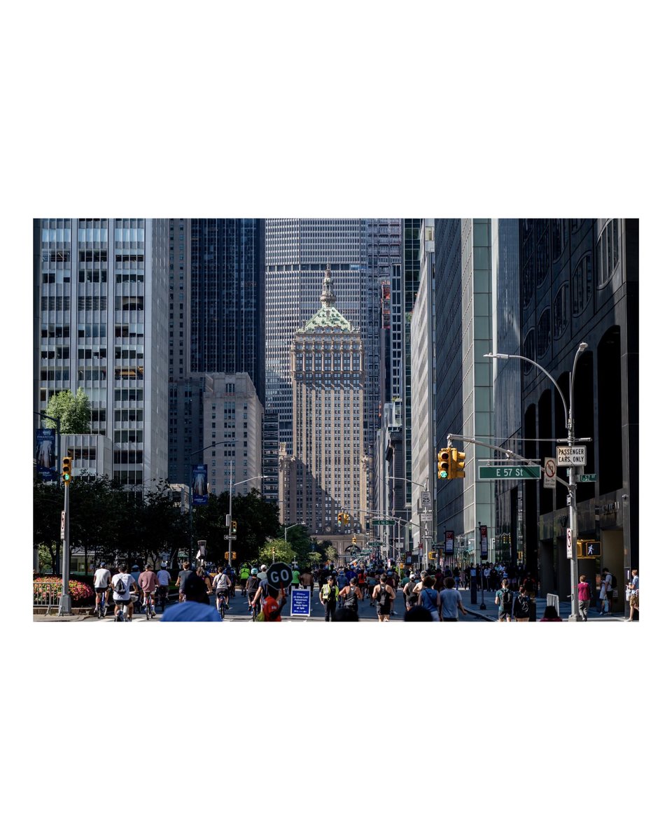 bwillschcreat_'s tweet photo. Walkers, runners, and bikers took to the streets for Manhattan’s final NYC Summer Streets day of the year. The celebration stretched from Harlem to the Brooklyn Bridge, opening this space for all to enjoy this beautiful Saturday.
#nycsummerstreets #nycdot #bwillschcreative https://t.co/5dvcf06m71