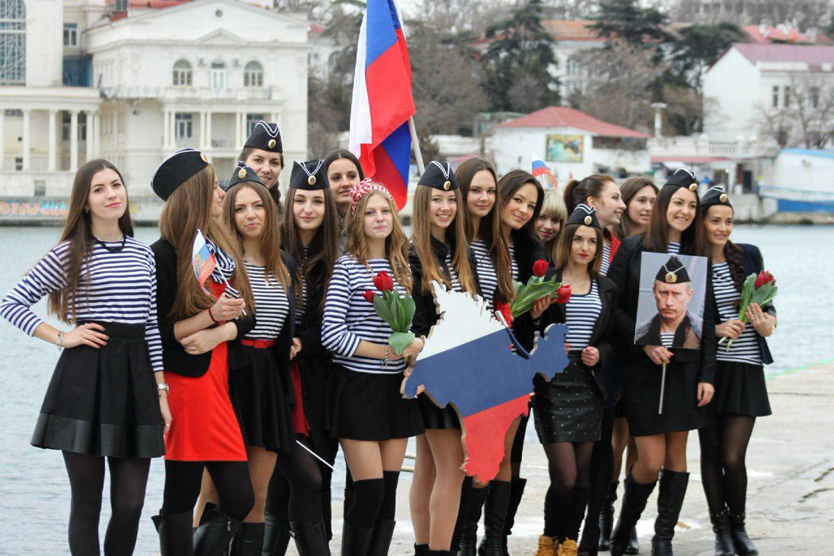 Alex_Oloyede2's tweet photo. Crimea is Russian‼️

Ukraine owns nothing, you do not own the citizens, their choices, neither do you own their land. They have made their choice to live freely, for their kids to be raised up in their own culture and language and not some other neo-Nazi culture. https://t.co/HETHoO1xF8