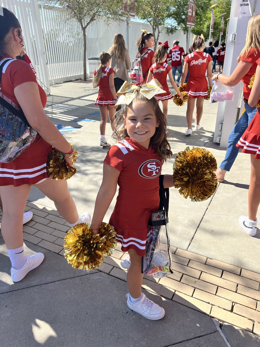 thektbugsmom's tweet photo. Junior Goldrush! Go Ari!!! 
#FTTB https://t.co/4pVYseEfeZ