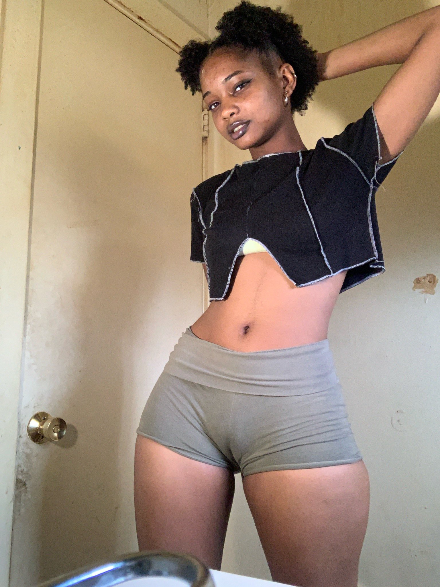 You know where to find me ☺️❤️ https://t.co/qFLtdFSK7A