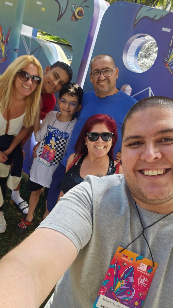 bruno30mais's tweet photo. Que dia incrível!
Tive a honra de palestrar hoje no @hacktownsrs na área de Games, falando um pouco sobre minha vivência nos games e gestão da minha carreira, incentivando mais criadores 30+ na produção de conteúdo!
#hacktown https://t.co/a78cT9RfWz