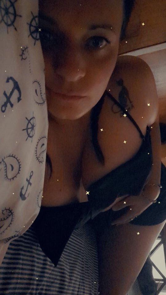 danielasaloly's tweet photo. Y si hoy estás media o medio bajón que más da. 
Mañana será otro día🤩, otro despertar y ahí si...arriba esos culos💪!!! 
#nohayreglasparasentir
#rompeteenmilpedazosyreinicialasonrisa.
Recuerden siempre 👀👆👆 esos dos lemas.... esos dos legados, esas dos creaciones en sus vidas https://t.co/T3BV3dld3E