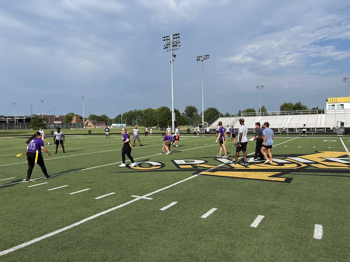 CoachYaros's tweet photo. Fun afternoon with our @AvonFBOrioles players and managers at Community Day! We coached up the @Avonbandtweets in their flag football battle against the players! #OneAvon https://t.co/cP5wDZEJFk