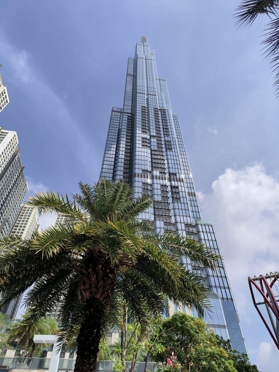 RayrenRay's tweet image. Landmark 81