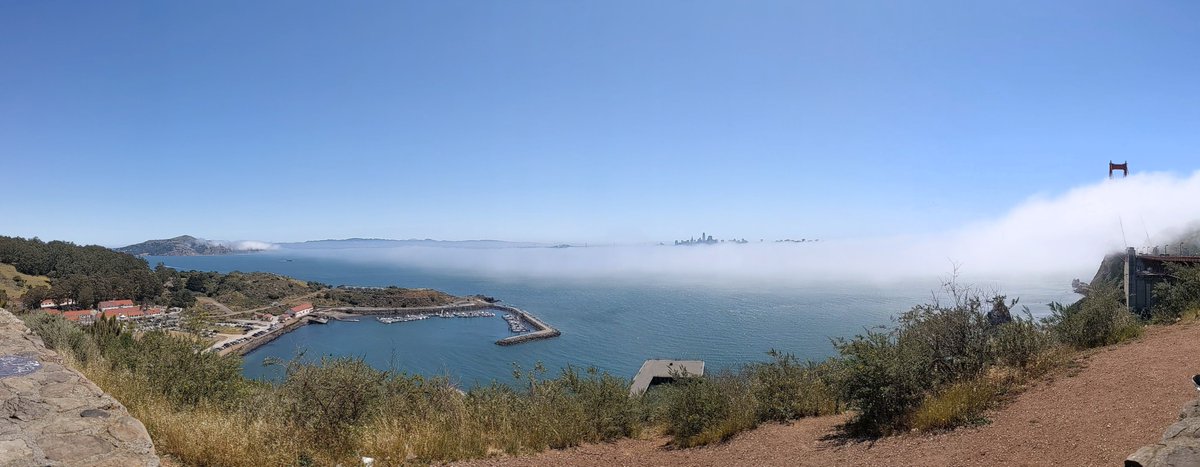 On Day 6 of @PanoPhotos Themed Week of 'Islands', I thought I would go local in the San Francisco Bay, CA 🇺🇸, for my little island. Right smack in the middle of this #pano is Yerba Buena Island (obscured by fog) which connects the western and eastern spans of the Bay Bridge.