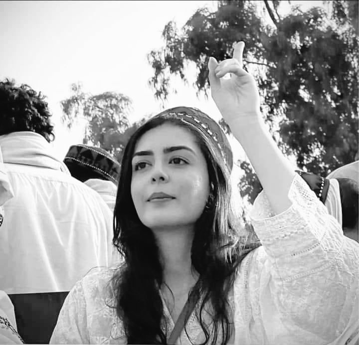 BalochV4Justice's tweet photo. Deeply concerned about the arrest of lawyer and human rights activist Imaan Mazari. Such actions undermine the principles of justice and free speech.
#SaveImaanMazari https://t.co/S3N9cBIzVv