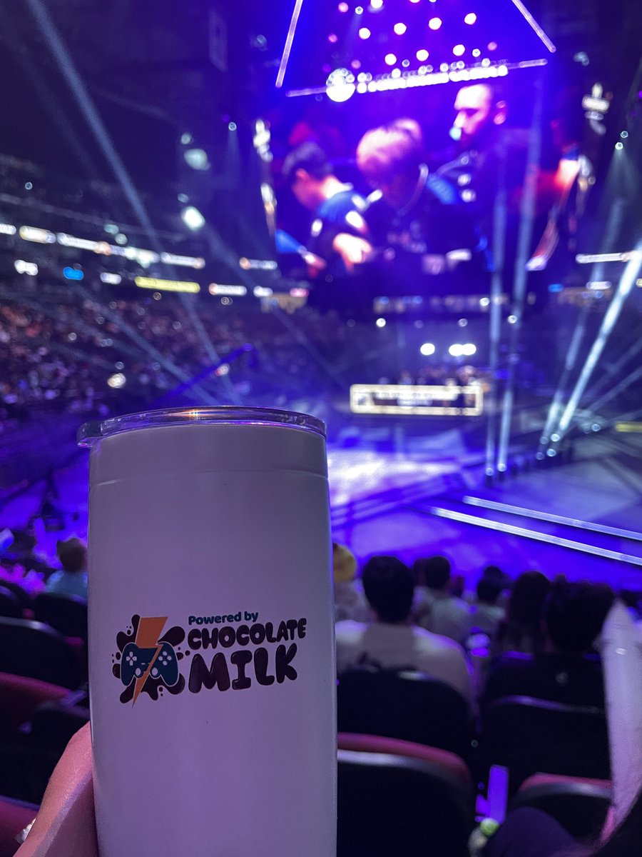 DeSalesEsports's tweet photo. Proud to be powered by chocolate milk and watching LCS Team Liquid vs NRG!!! #LCSChampionship #ADANE https://t.co/fRzJv6ggea