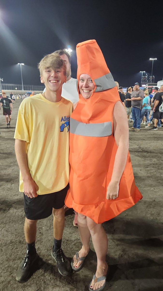 FinishLineGraph's tweet photo. @ASCoC do you need a fill in for Mallory? I got you https://t.co/vILlPokadB