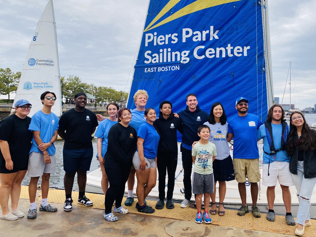 PiersPark's tweet photo. Thank you @wutrain for sailing with us today ⛵️ it was really fun! https://t.co/Fm0cUDIMq9