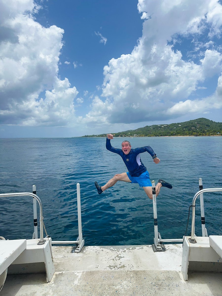 3 days, 9 dives, and a lifetime of memories — thanks to the Dive Team at Anthony's Key Resort! They've made my foray into Roatan's underwater paradise a true adventure. #JoelJumps #Roatan #Honduras #SCUBA #diving #DeafNation
